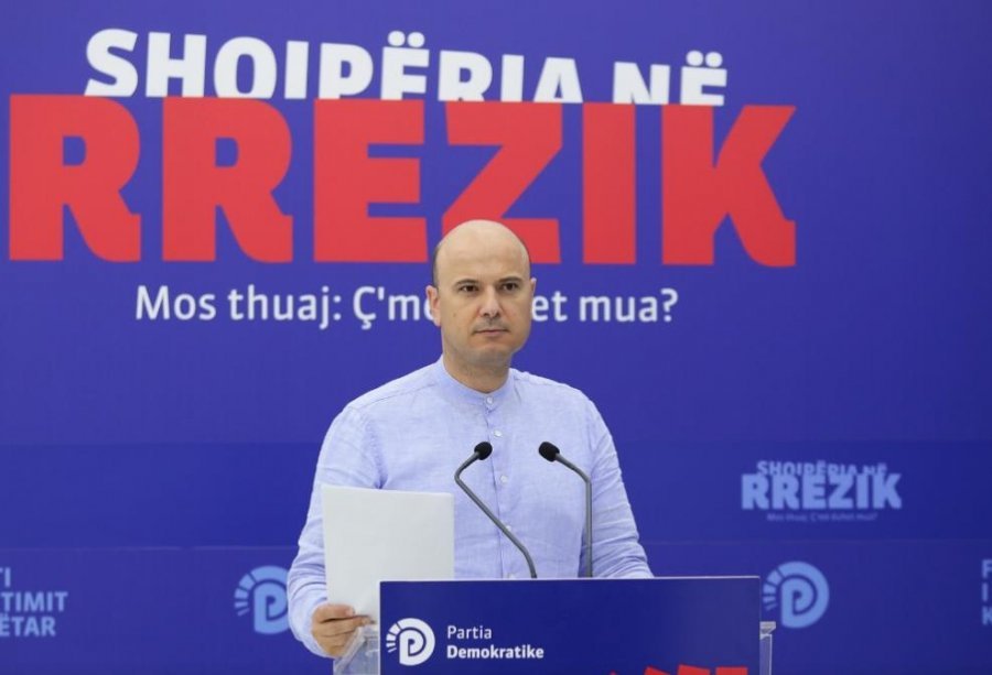 'Përballje me banditët', Malltezi: Rama po grabit 1.2 mln m2 tek Porti i Durrësit…