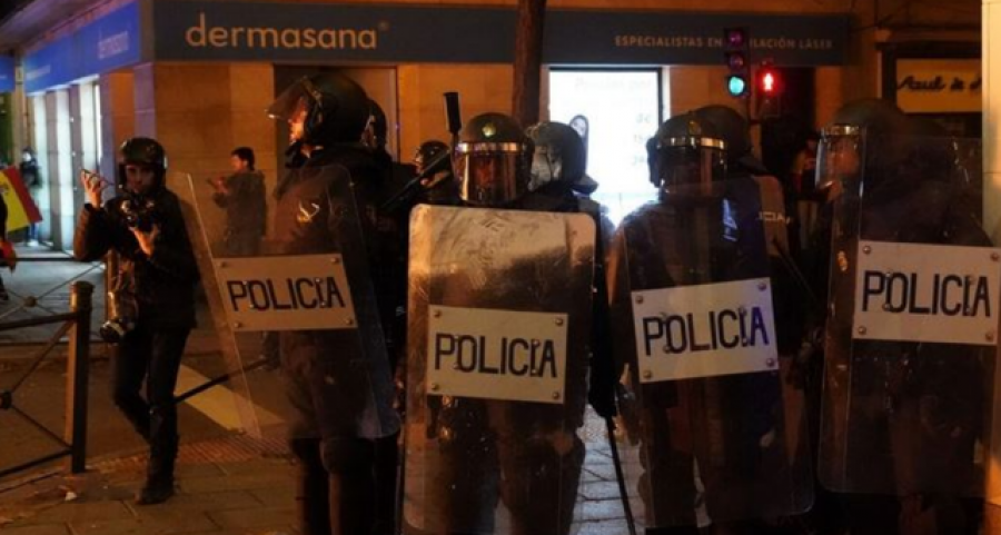 Protesta masive në Spanjë, fermerët përleshen me policinë në Madrid