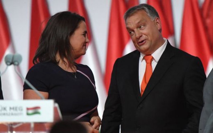 Varg dorëheqjesh në Hungari pas Presidentes, Viktor Orban përpiqet të kufizojë dëmet në qeveri