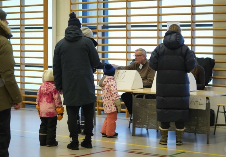 Finlandezët votojnë për president të ri që do të udhëheqë politikën për anëtarin e ri të NATO-s