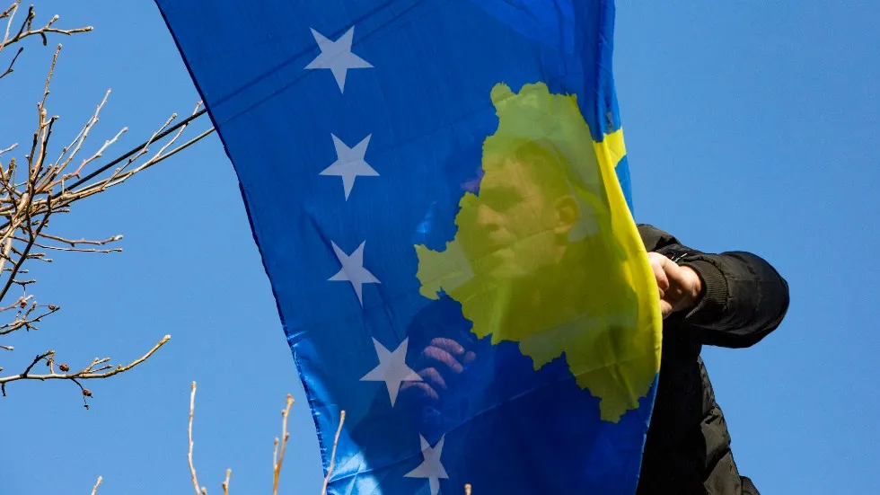 Raporti britanik: Rusia po rindërton kapacitete për të destabilizuar Evropën, përmendet edhe Kosova