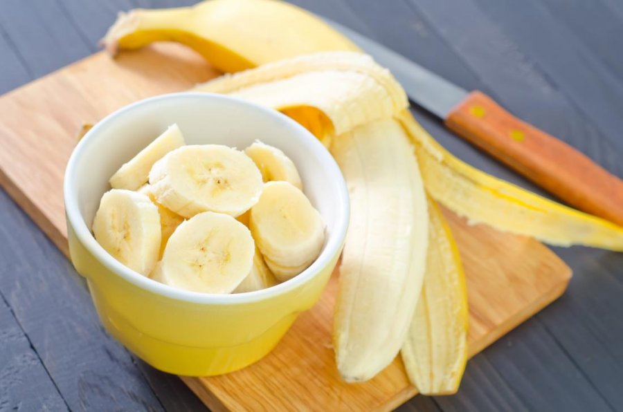 Ngrënia e bananeve është më efikase në uljen e presionit të gjakut sesa ulja e konsumit të kripës