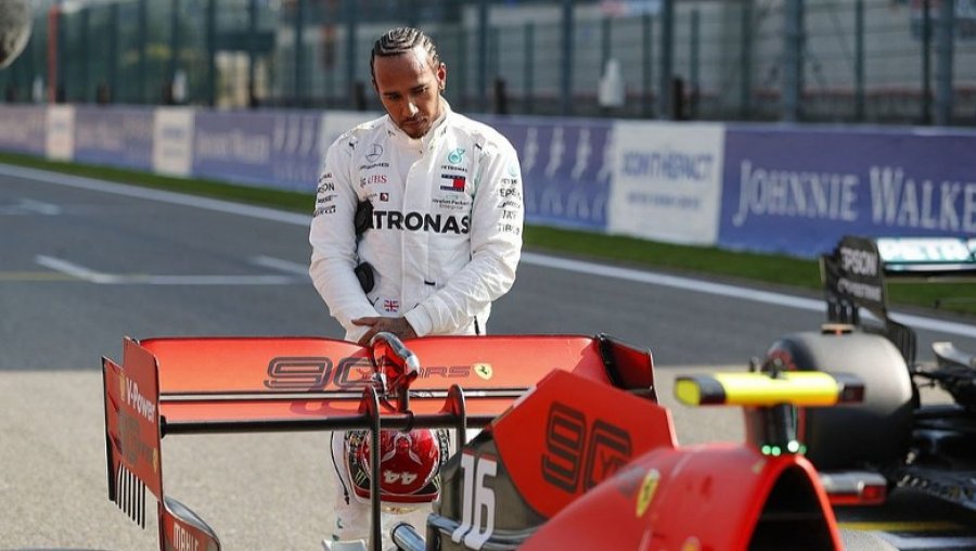 Formula 1/ Hamilton: Ferrari është një ëndërr fëmijërie, duhej ta shfrytëzoja këtë mundësi