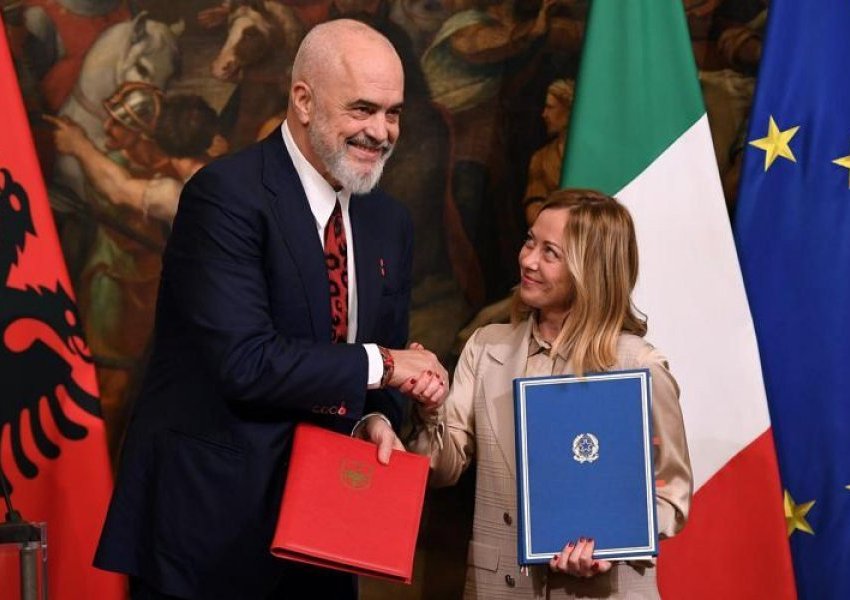 Italia bën ligj Protokollin mbi emigracionin me Shqipërinë