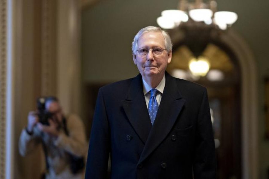 Udhëheqësi më jetëgjatë në historinë e Senatit, Mitch McConnell lajmëron tërheqjen nga posti