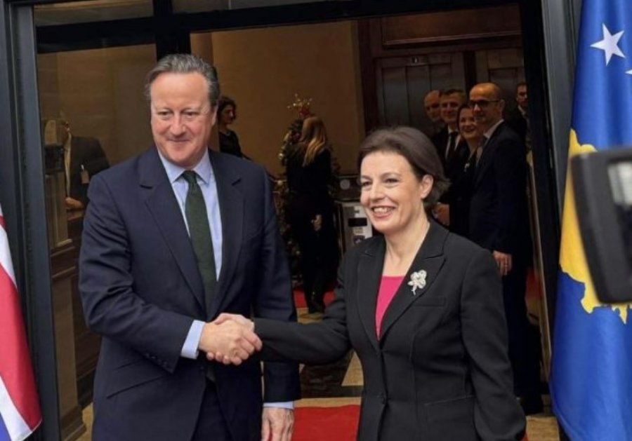 Cameron: Do e ndihmojmë Kosovën për t’u njohur ndërkombëtarisht