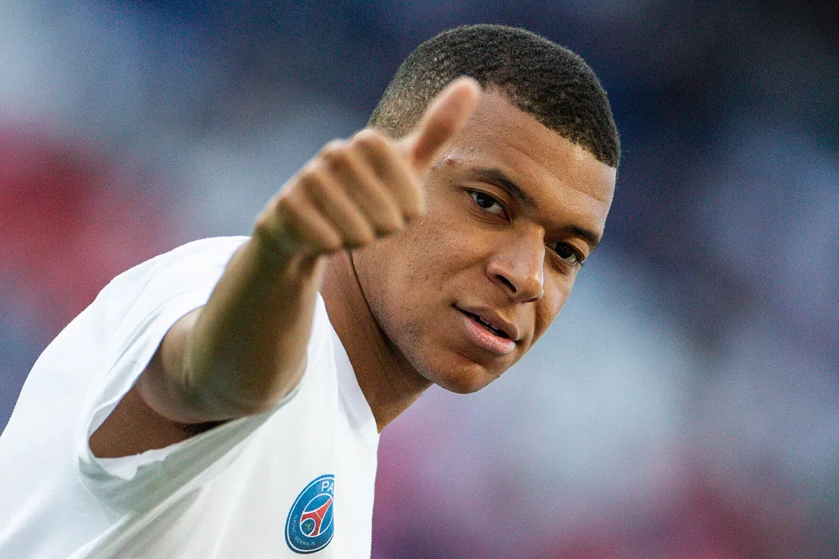 Klauzolë 175 mln €, PSG gjen pasardhësin e Mbappe në Serie A