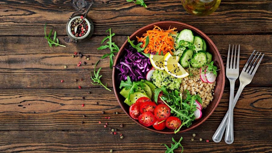 Dieta vegjetariane zvogëlon rrezikun e kancerit të zorrëve tek meshkujt