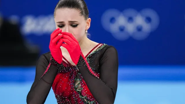 Rusja Valieva pezullohet nga patinazhi për doping, humb edhe medaljen e artë olimpike