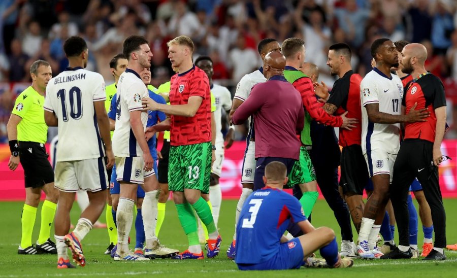 UEFA merr vendimin për Declan Rice pas incidentit në ndeshjen me Sllovakinë