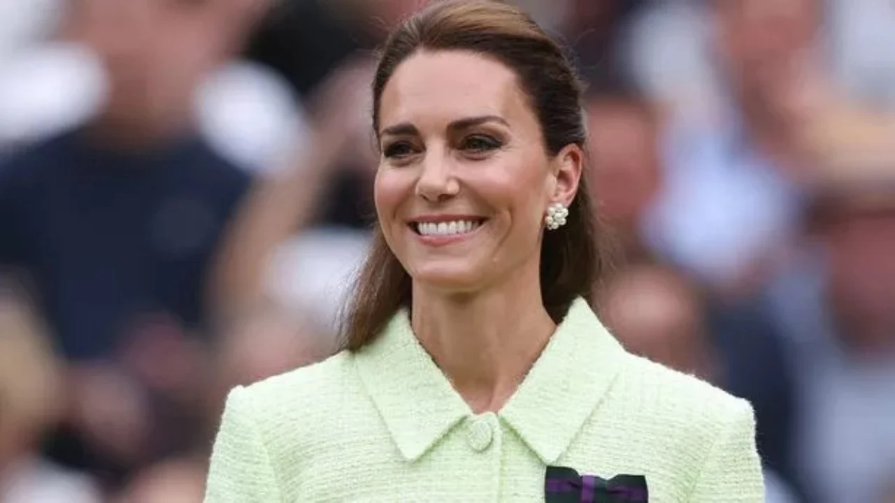 Pse princeshës Kate Middleton nuk i kanë rënë flokët edhe pse vazhdon kimioterapinë? Mjekja zbulon arsyen