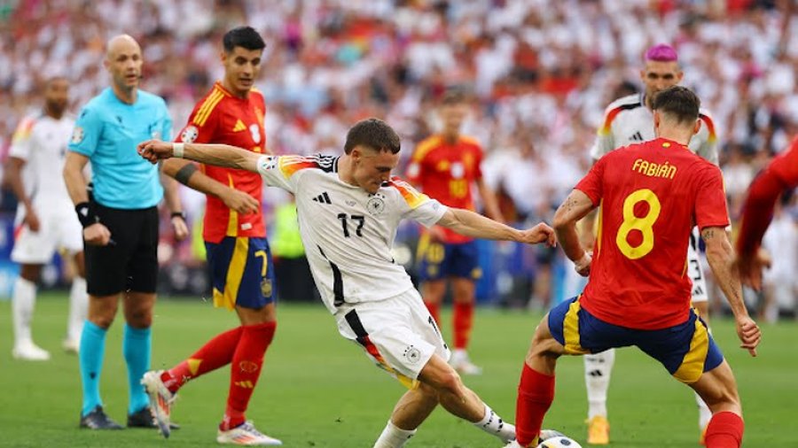Fund emocionues, Gjermania barazon me Spanjën