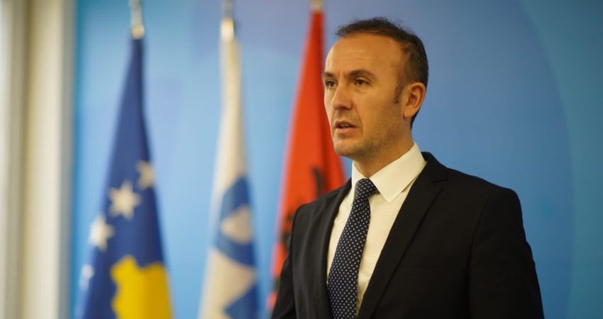 Arben Mustafa i PDK-së: Kosova ka nivelin më të ulët të pagave në rajon