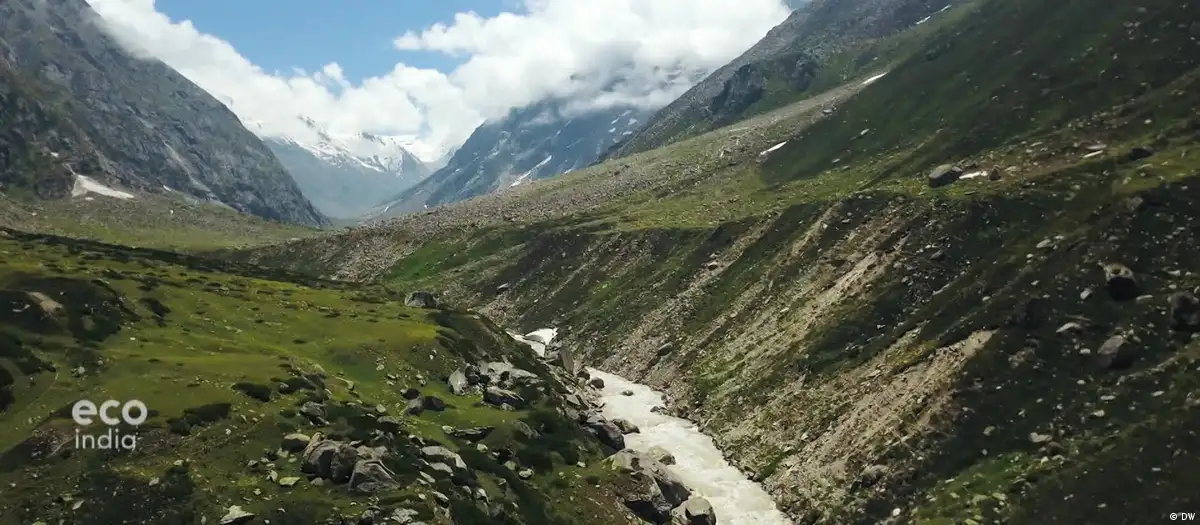 Himalajë: Mungesa e borës rrezikon furnizimin me ujë