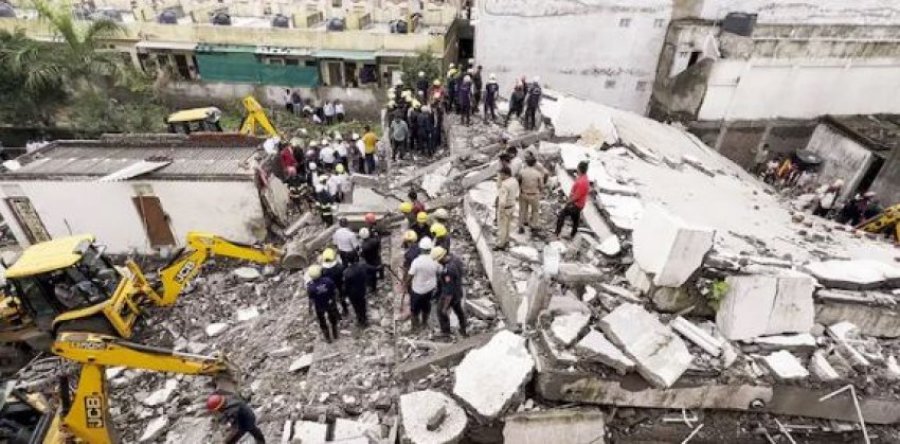 Shtatë persona humbin jetën si pasojë e shembjes së një ndërtese në Indi