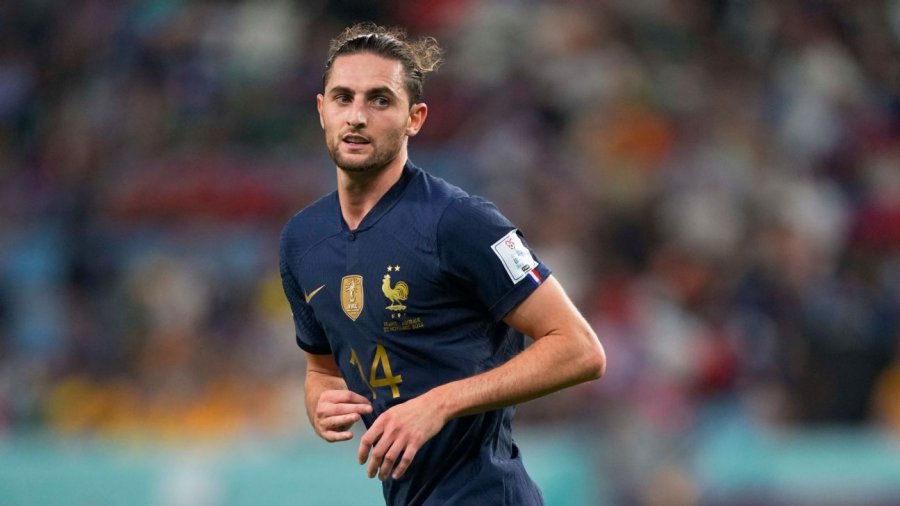 Garë e fortë për Rabiot, tre klube angleze i bëjnë ofertë