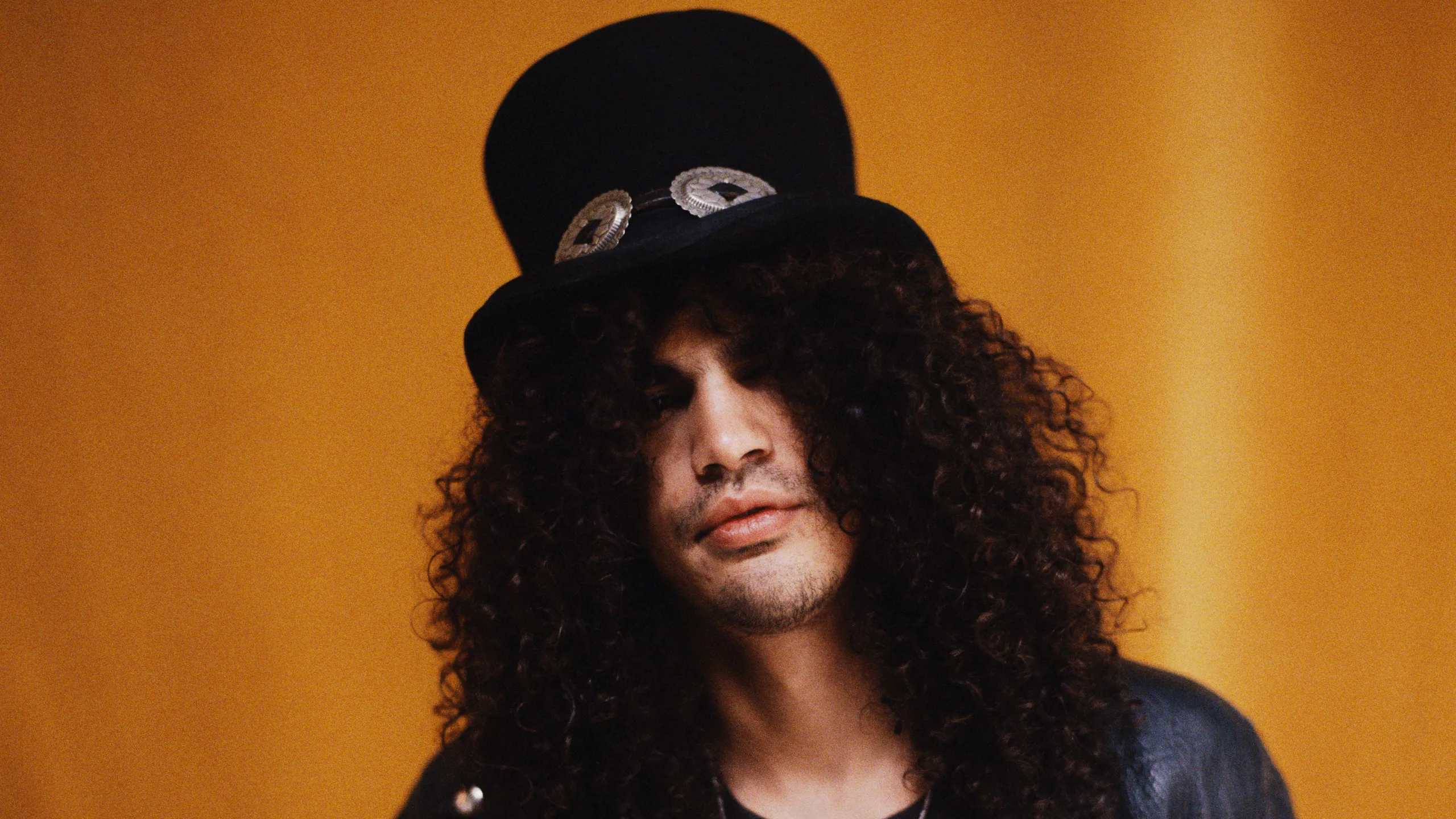 Ndërron jetë papritur thjeshtra e kitaristit të Guns N’ Roses, Slash