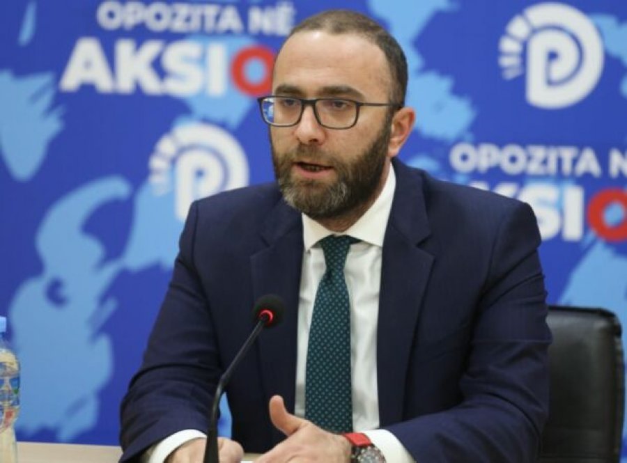 Bardhi u propozon deputetëve: Grupi parlamentar të ngujohet pa afat në selinë e PD. Nuk e njohim dënimin politik