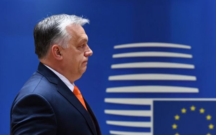 'Nëse dëshironi emigrantë, po ua sjellim atje', Orban kërcënon Brukselin