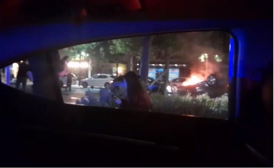 Polici i dehur shkakton aksident në Vlorë, plagoset një grua