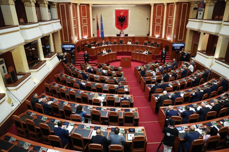 Parlamenti mblidhet sot një ditë para së enjtes zyrtare, shkak EURO 2024