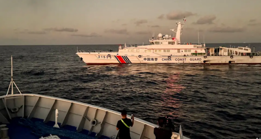Tensione mes Kinës dhe Filipineve, dy anije përplasen në ujërat e diskutueshme territoriale