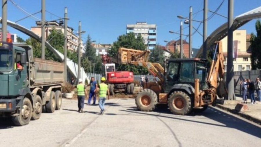 Sot 10 vjet nga heqja e barrikadës mbi urën në Mitrovicë
