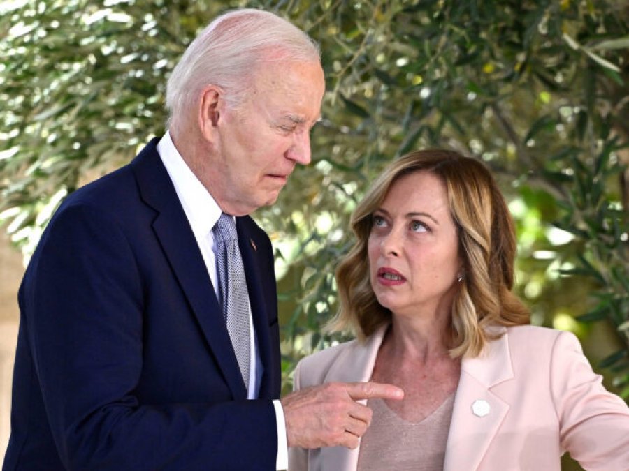 Gazeta italiane raporton për shëndetin e Joe Biden-it, 'Lëvizjet të ngurta'