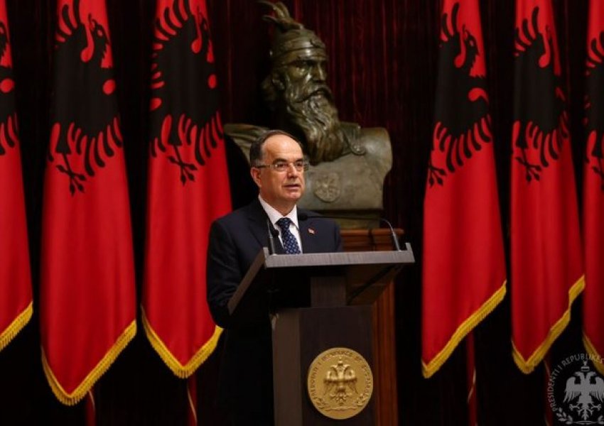 Begaj nis vizitën dyditore në Kosovë, do të nderojë ish-luftëtarët e UÇK