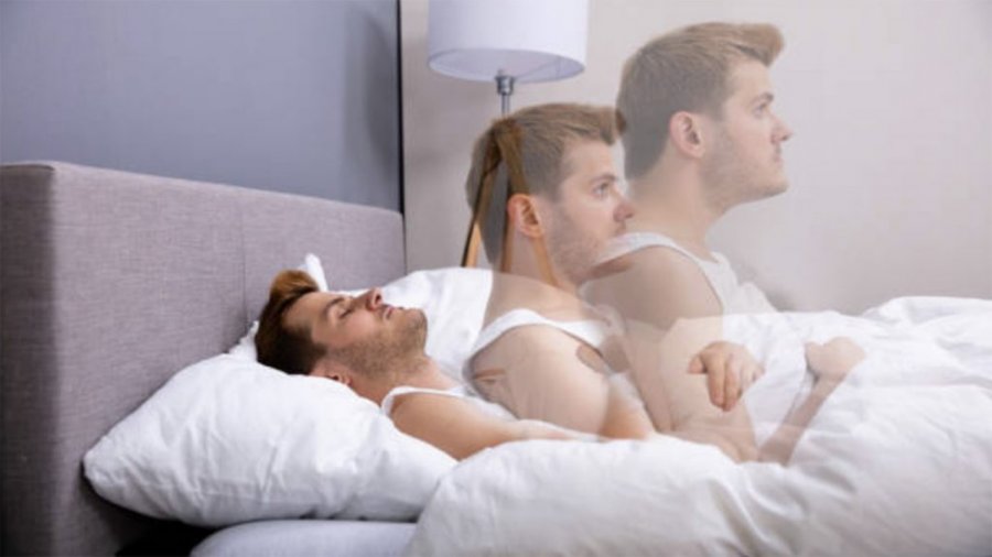 Paraliza e gjumit, pse ndodh dhe kush janë më të rrezikuar