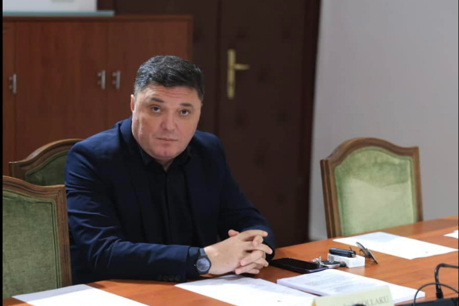 Çollaku rikonfirmon bashkimin me Berishën: S'e refuzoj një dorë të shtrirë