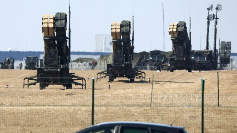 SHBA-ja po diskuton mundësinë e transferimit të sistemeve të mbrojtjes raketore Patriot nga Izraeli në Ukrainë