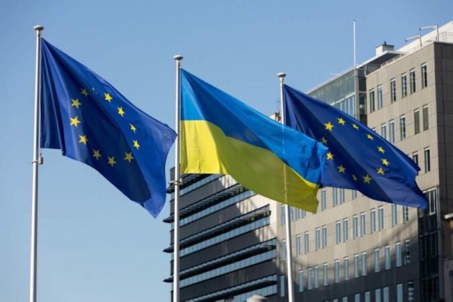 Vendet e BE gjejnë akordin, përgatitet ndihma prej 5 mld eurosh për Ukrainën