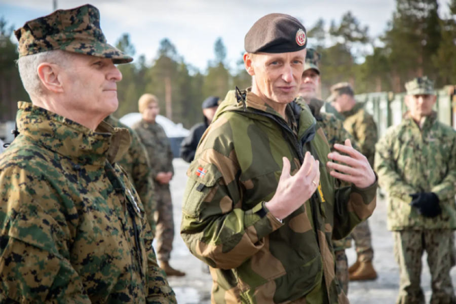 Udhëheqësi i marinsave amerikanë në Norvegji paralajmëron Putinin: Jemi gati!
