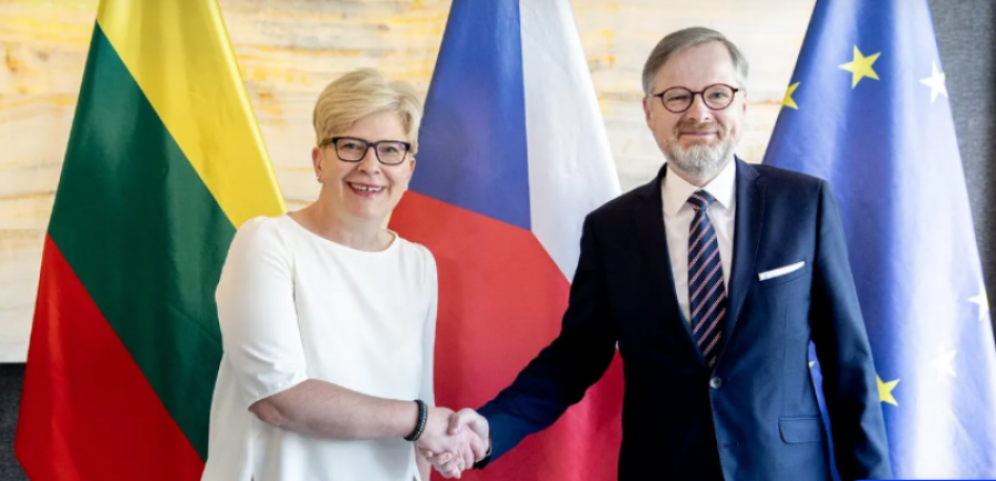Lituania ndan 38 milionë dollarë për të blerë predha për Ukrainën me iniciativën çeke