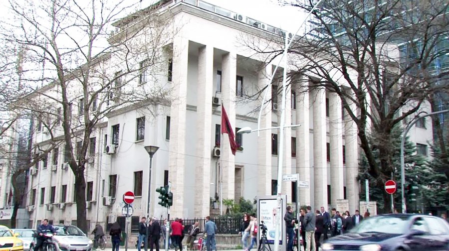 Gjykata e Lartë shtyn vendimin për revokimin e masës së sigurisë ndaj liderit të opozitës