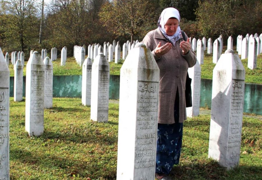 Në pritje të votimit në OKB: Çfarë duhet ditur për rezolutën për gjenocidin në Srebrenicë