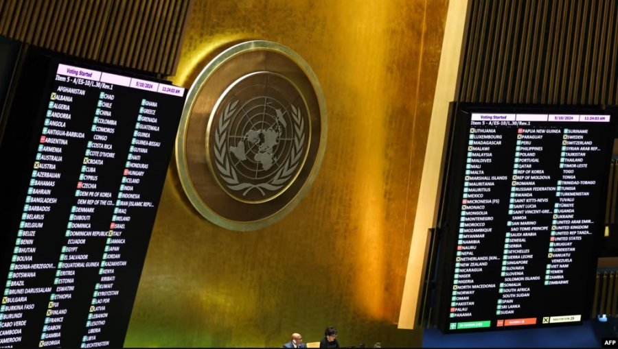 VOA: Asambleja e Përgjithshme e OKB-së voton me 23 maj rezolutën për gjenocidin në Srebrenicë