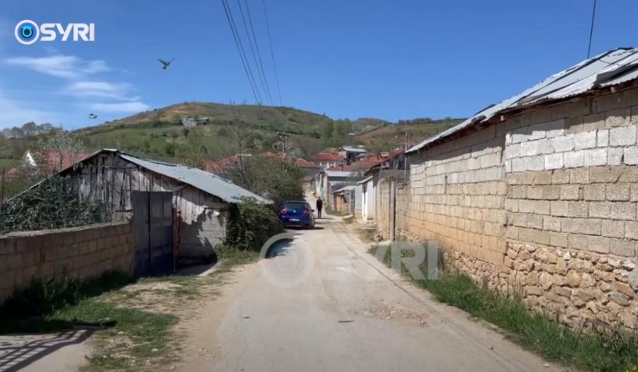 SYRI TV/ Fshati Blacë mbi minierën e qymyrit, banorët: Sot miniera jashtë funksionit