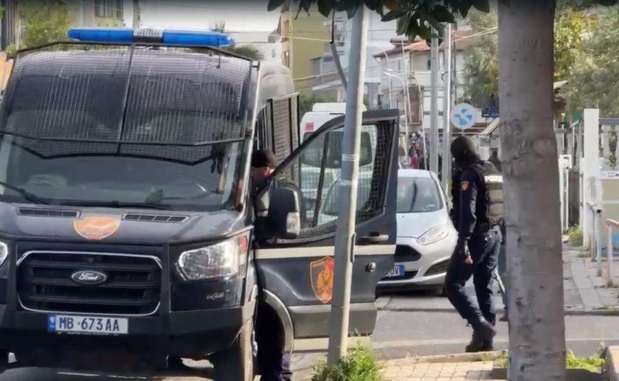 VIDEO/ Operacion policor me urdhër të SPAK në disa qytete, kontrolle nëpër pallate