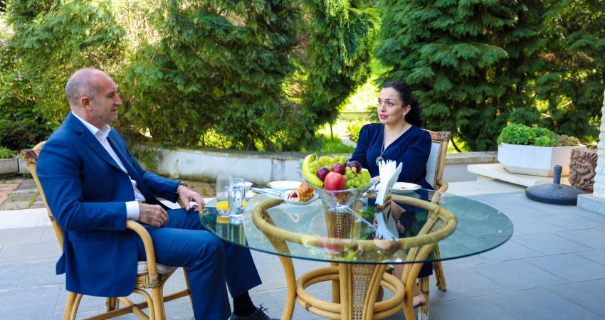 Osmani takohet me homologun bullgar, e falënderon për mbështetje të anëtarësimit të Kosovës në KiE
