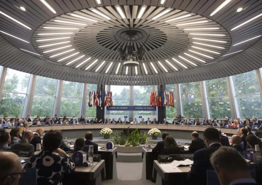 AP: Kosova kritikon Këshillin e Evropës që nuk votoi për anëtarësimin e saj, fajëson lobimin serb
