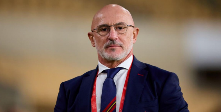 Dilemat e trajnerit të Spanjës, përpilon një para-listë me 57 lojtarë