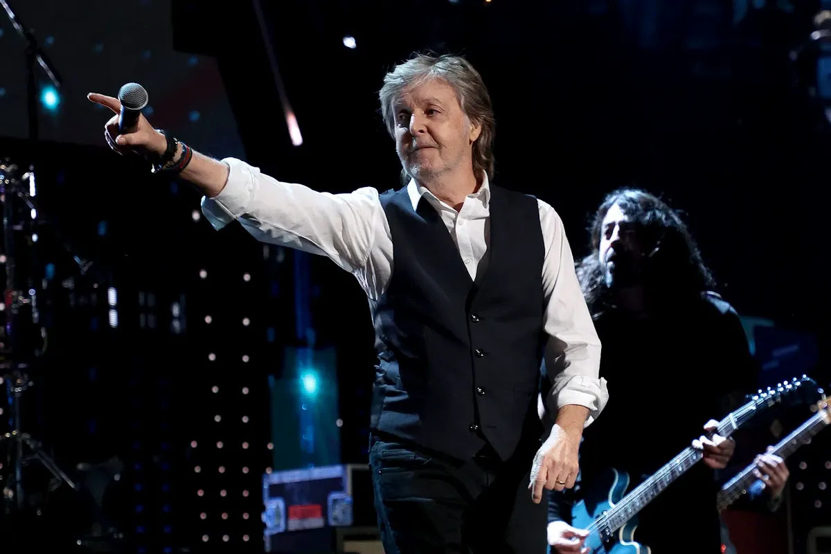 Paul McCartney bëhet muzikanti i parë miliarder në Mbretërinë e Bashkuar