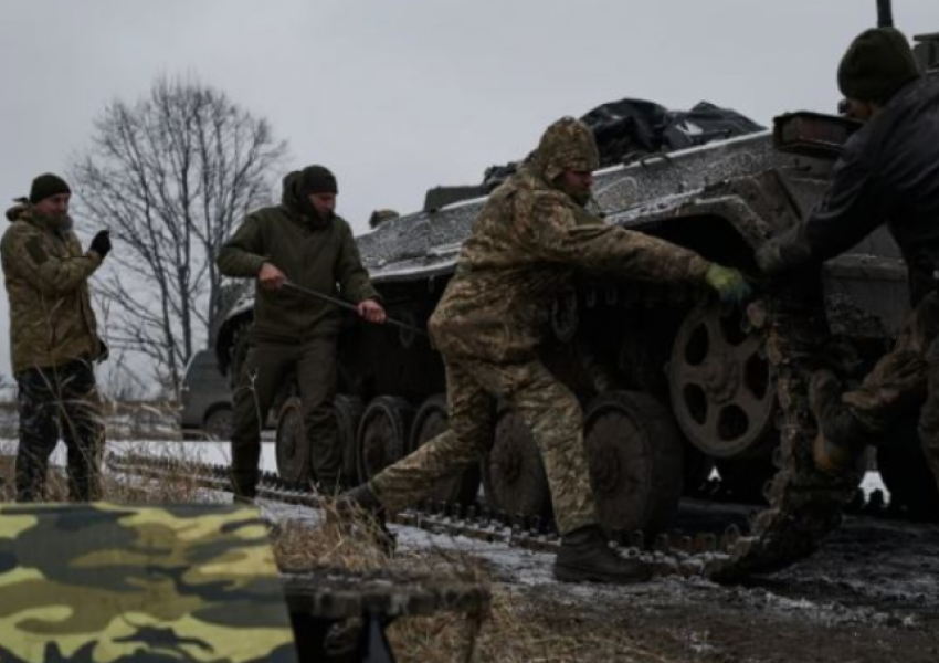 Ukrainë, hyn në fuqi ligji i ri për mobilizim