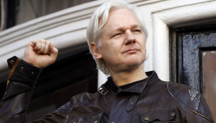 Gjykata në Londër do vendosë nesër për ekstradimin në SHBA të Assange