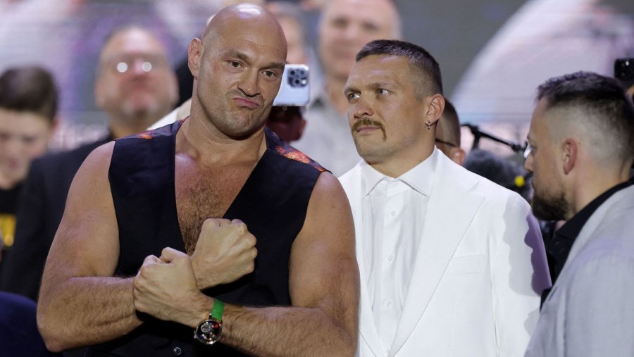 VIDEO/ Shihni reagimin e Tyson Furyt në dhomat e zhveshjes pas humbjes me Oleksandr Usyk