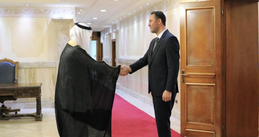 Konjufca takon ambasadorin jorezident të Arabisë Saudite, flasin për marrëdhëniet ndërmjet dy shteteve