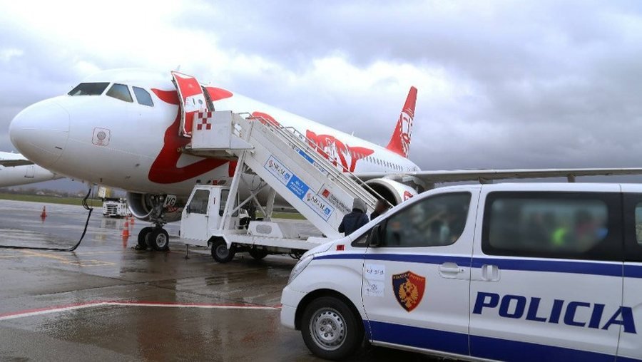 Pasagjeri pret damarët, avioni i linjës Lion-Stamboll bën ulje të detyrueshme në Rinas