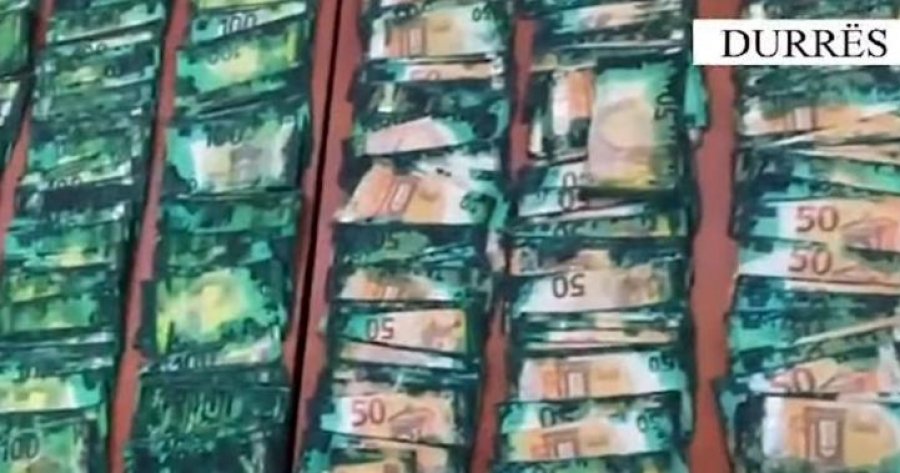 Tentuan të shisnin euro të vjedhura në bankat e Evropës, arrest shtëpiak për dy të ndaluarit në Durrës